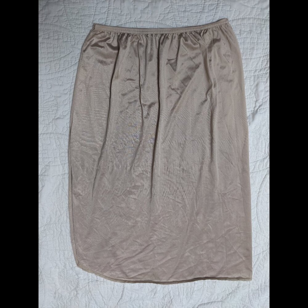 Nude colored Half Slip 28"